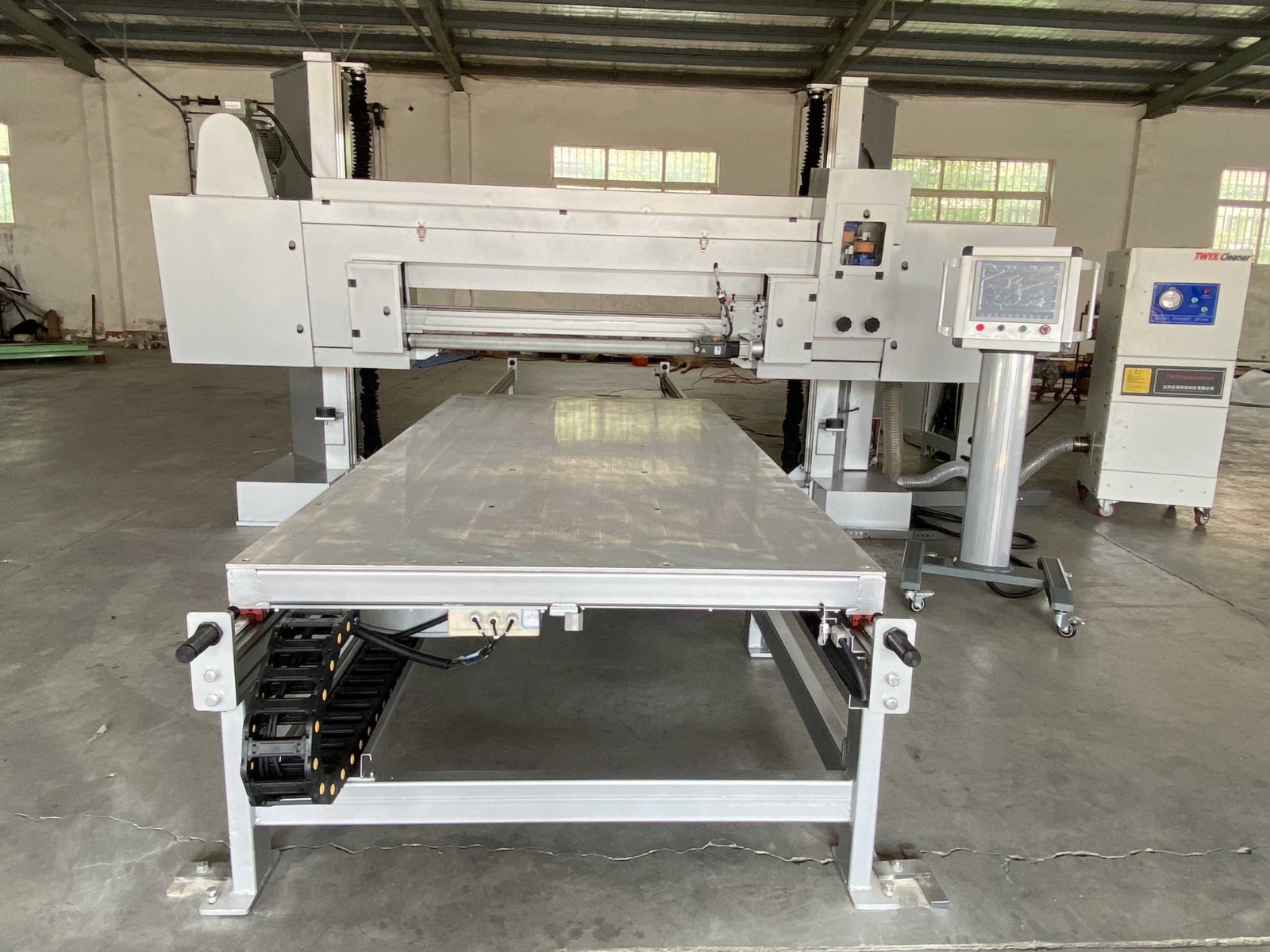 TDB-1300 / 2100 high end automatic flat cutting machine